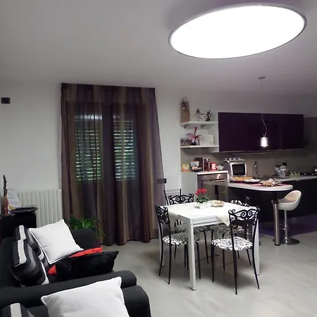 A Casa Di Lori Bed & Breakfast *